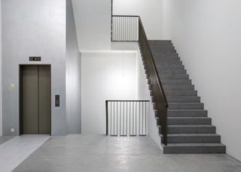 תחקיר ‘שערים’ :  עושק המעליות הגדול – מחירים מופקעים, ניצול חוסר האונים ותחושה של לקוחות שבויים: תושבי ביתר מתלוננים על התנהלותן של חברות המעליות. ויש גם התחלה של פתרון