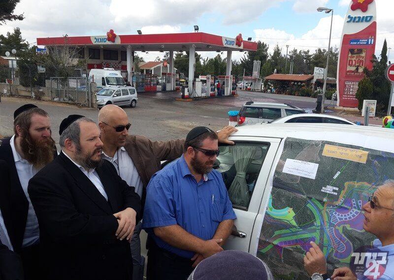 סכסוך שכנים | אחרי הפקדת תכנית ‘היער האנגלי’ להתנגדות: ביישוב ‘צור הדסה’ יוצאים למאבק