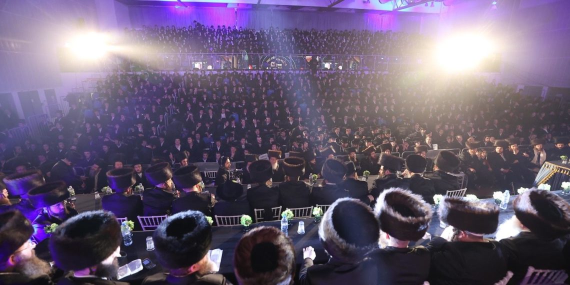 א חסידישע מלווה מלכה’