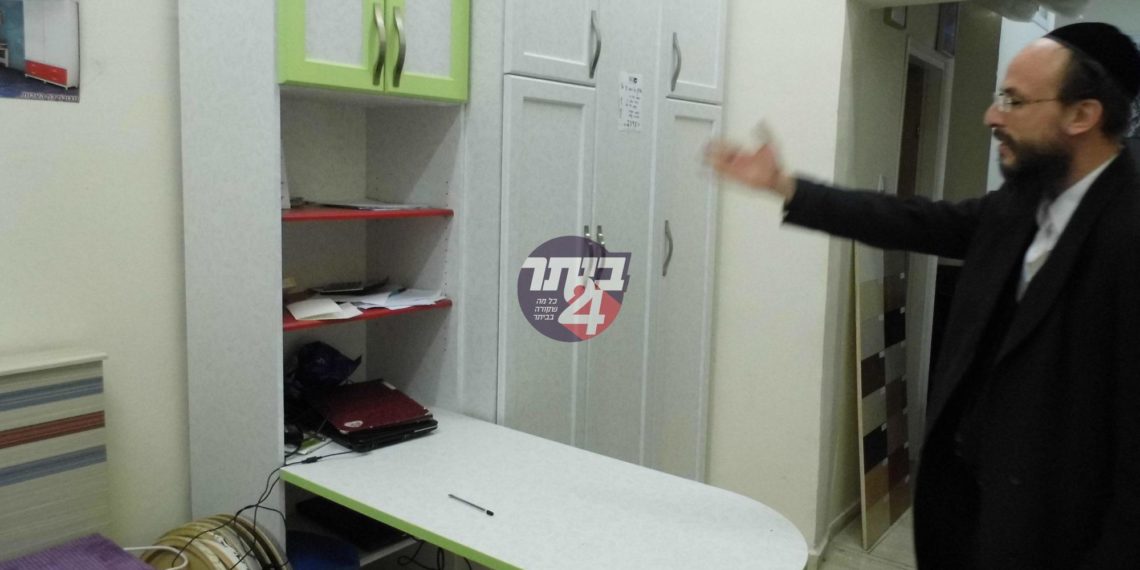 שמים הכול על השולחן