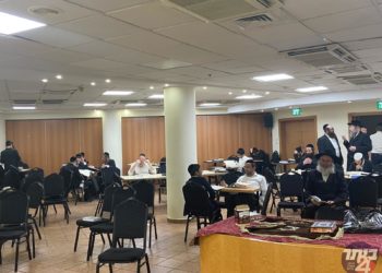 בפעילותם של תושבי ביתר עילית: הצצה ל’קהילות הקורונה’ שמוקמות במלוניות ומציגות חסד ומעורבות חברתית מרגשת