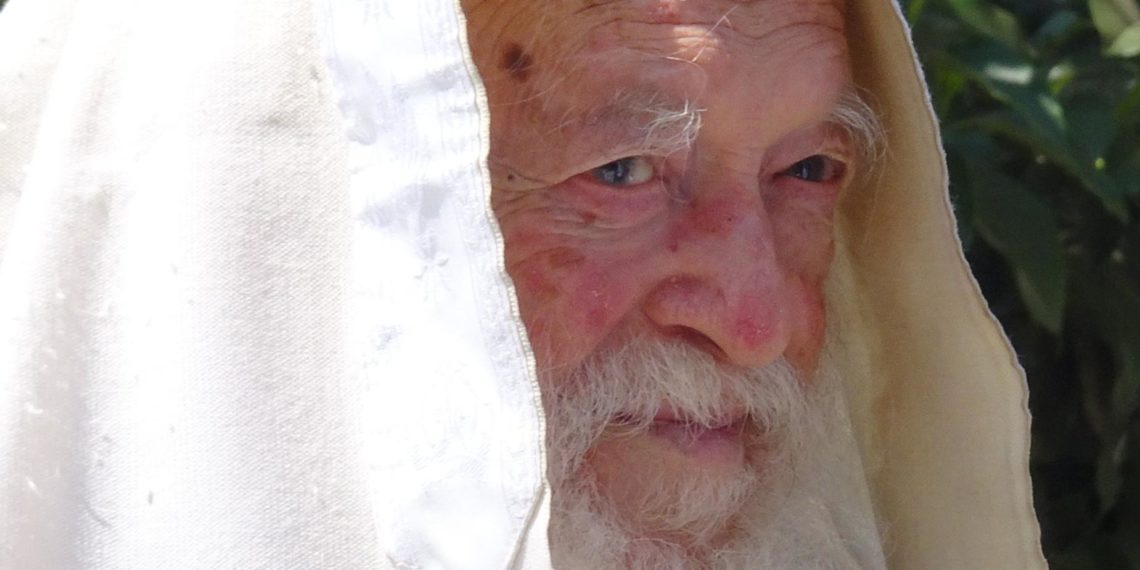 נשבה ארון הקודש | ביתר עילית מתאבלת בתוך כלל ישראל על סילוקו של מרן שר התורה הגר”ח קניבסקי זצוק”ל