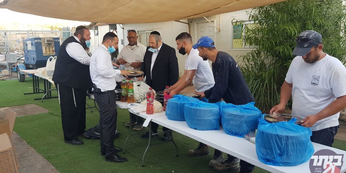 עולם חסד ייבנה | חבילות המזון, העזרה למבודדים ומערך השינוע למלוניות: הצצה לעולם מופלא של חסד ביתרי