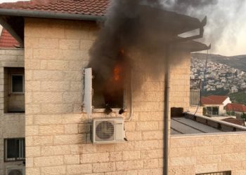 נס גדול בגבעה א’: הדירה נשרפה כליל, הדיירים הצליחו להימלט