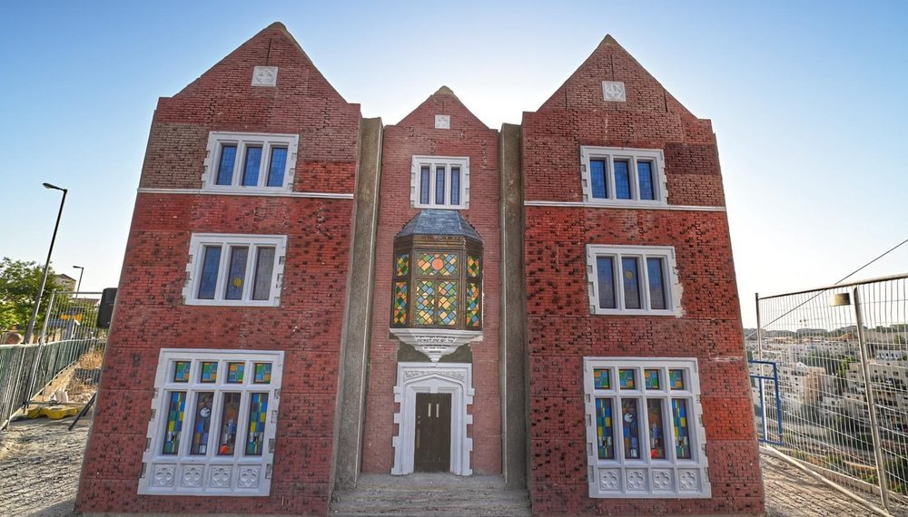 ימה וקדמה וביתרה ה־770 של ביתר | ‘כיכר השלוחים’ נחנכה בעיר, ביום ההילולא של כ”ק מרן האדמו”ר מליובאוויטש זי”ע