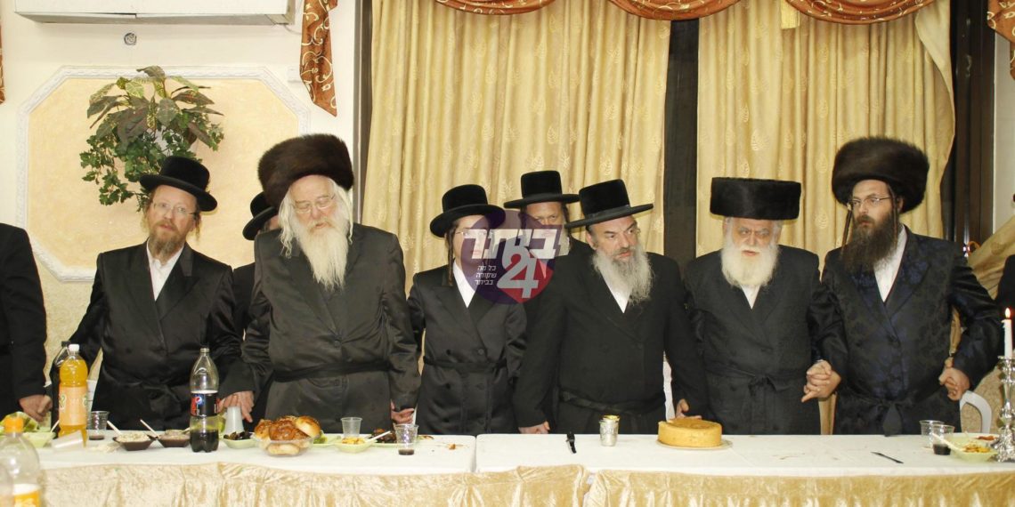 שמחת הבר מצווה לבן הרה”צ רבי חיים שרגא שטרן שליט”א ונכד להגה”צ רבי פסח שטרן שליט”א והאדמו”ר מקאמרנא שליט”א