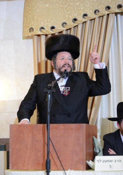 במעמד חברי הכנסת ראש העיר וחברי העירייה