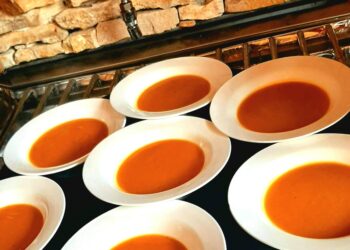 מרק כתומים קרמי