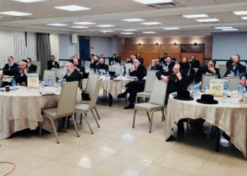 מעלים את החינוך על נס