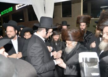 ויצא מבת ציון כל הדרה