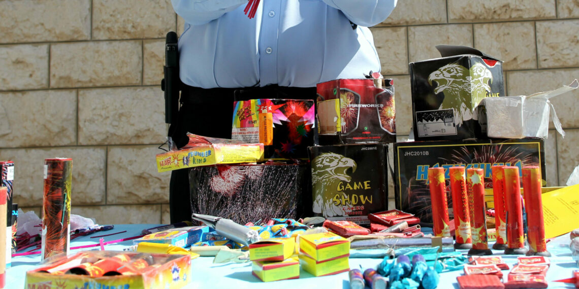 מזהירין על הנפצים