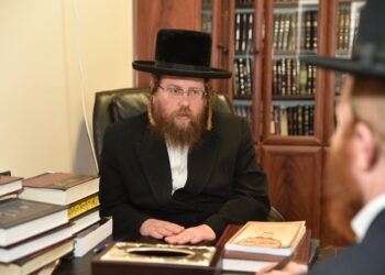 שֶׁהָיוּ הַבֵּיתַּרִים מְצוּיָנִים שָׁם