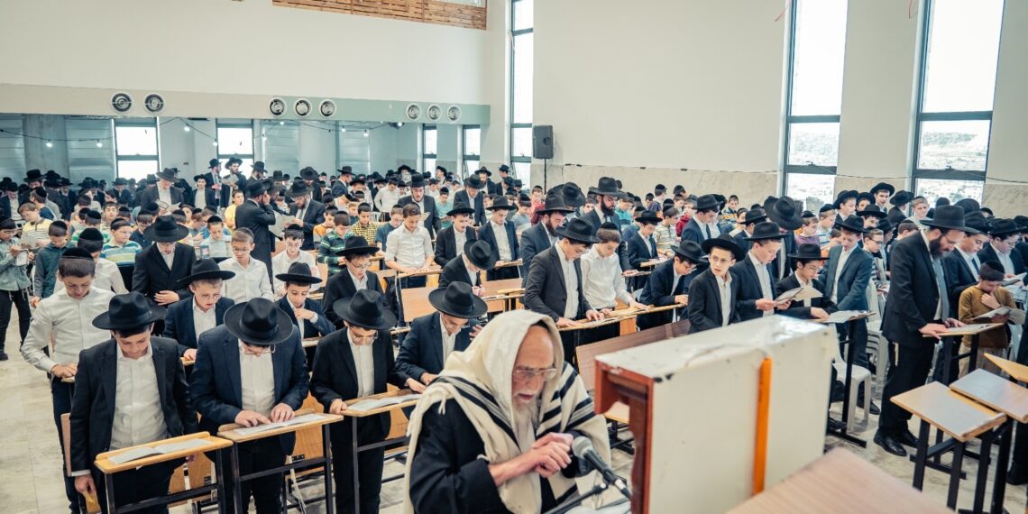 בזכות הבל פיהם 