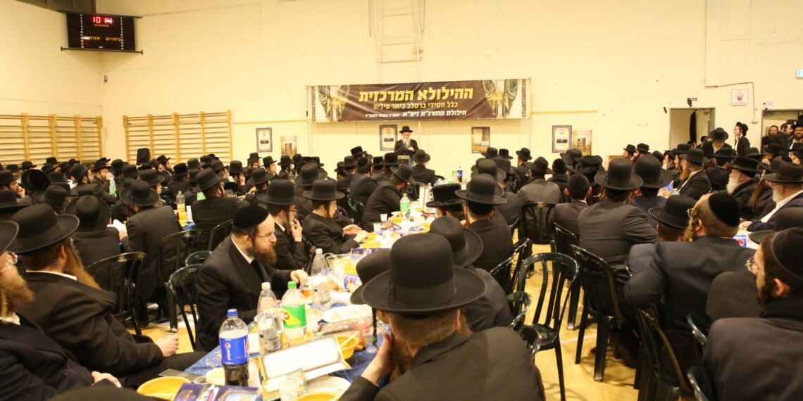 קהילות ברסלב בעיר ביתר עילית התכנסו לסעודת ההילולא המרכזית של הרה”ק רבי נתן מברסלב זיע”א