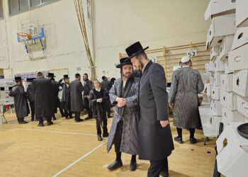 בגדי קודש לכבוד ולתפארת