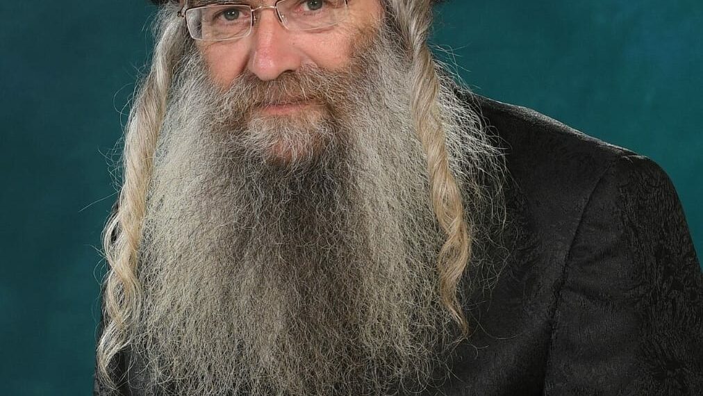 הנותן אמרי שפר