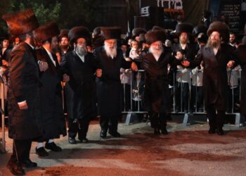  כשמירון הגיעה לביתר