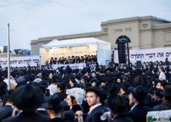 גדולי ישראל זעקו: ‘יהודי אמריקה, ראטעוועט!’