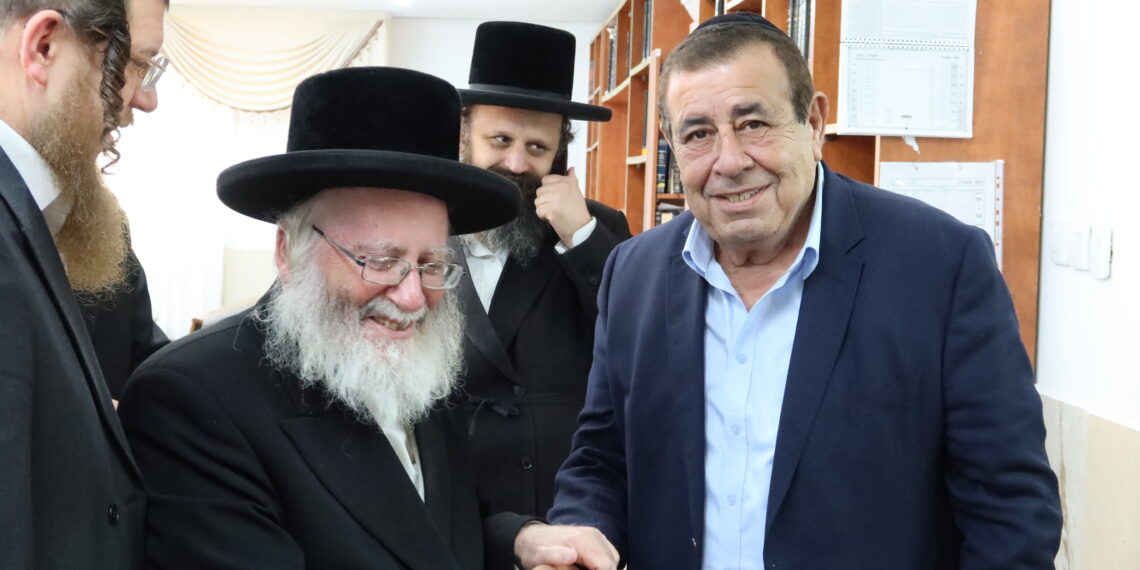 כשמכונית יוקרה פוגשת חסד