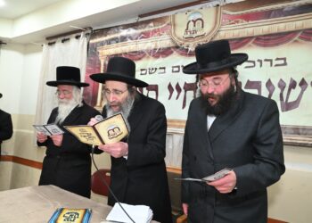 הוא נענה תחילה