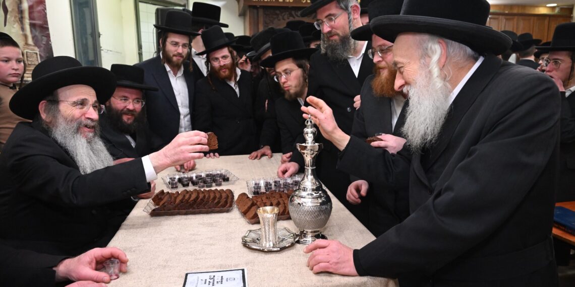 הוא נענה תחילה