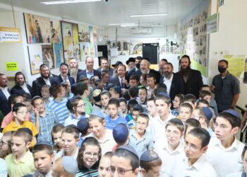 תחל שנה ולימודיה