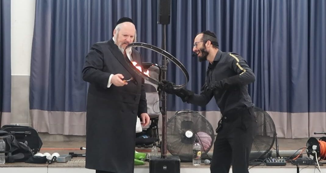 ראש העיר שימח את הילדים המיוחדים בקייטנה המיוחדת בימי חול המועד סוכות