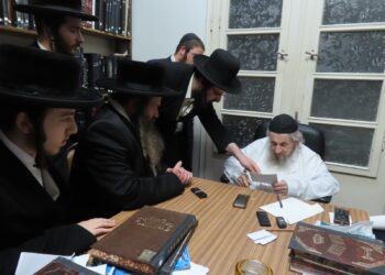 החוט המשולש