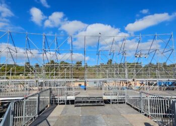 תורתו מגן לנו